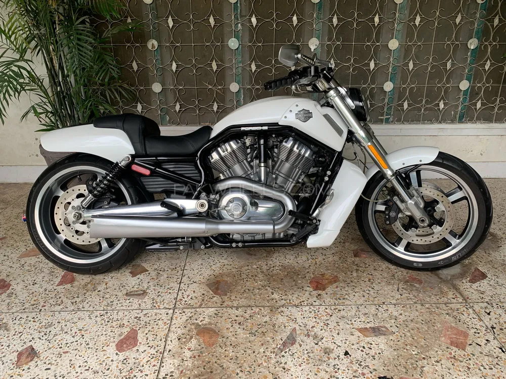 Harley Davidson V-Rod Muscle 2013 for Sale Image-1