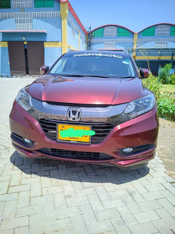 Honda Vezel 2015 for Sale in Khairpur Mir Image-1