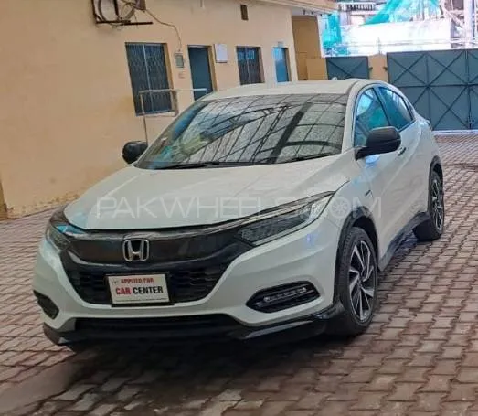 Honda Vezel 2018 for Sale in Hayatabad Image-1