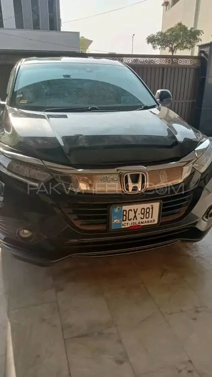 Honda Vezel 2018 for Sale in Faisalabad Image-1