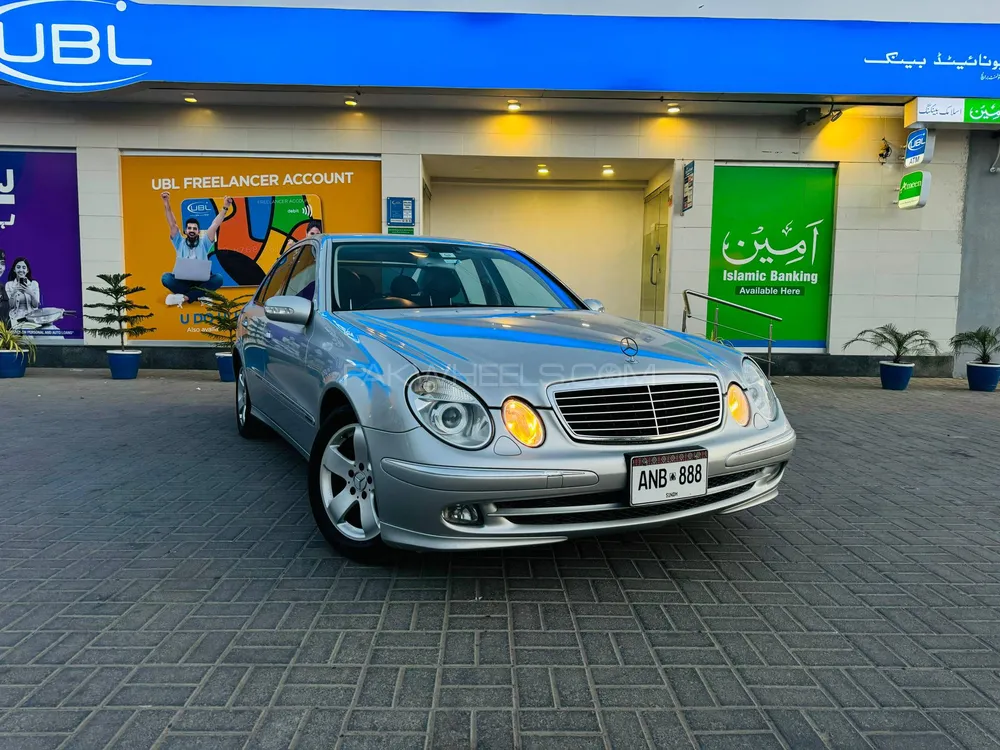 Mercedes Benz E Class 2005 for Sale in Karachi Image-1
