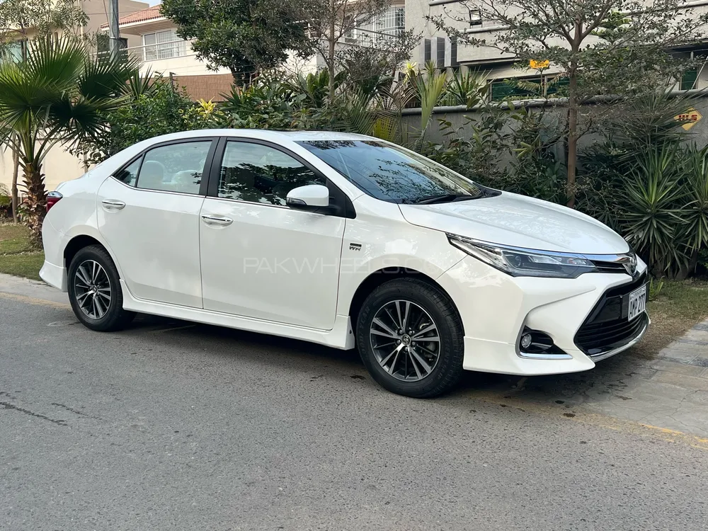 Toyota Corolla 2021 for Sale in Lahore Image-1