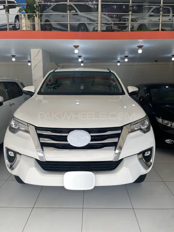 Toyota Fortuner 2021 for Sale in Karachi Image-1