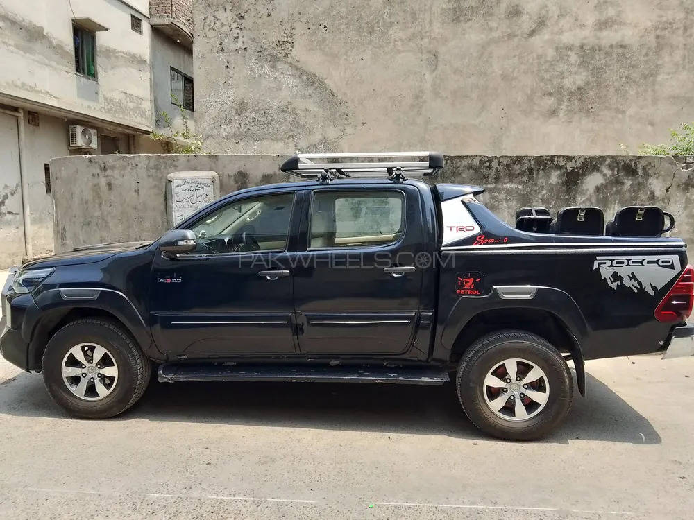 Toyota Hilux 2008 for sale in Lahore