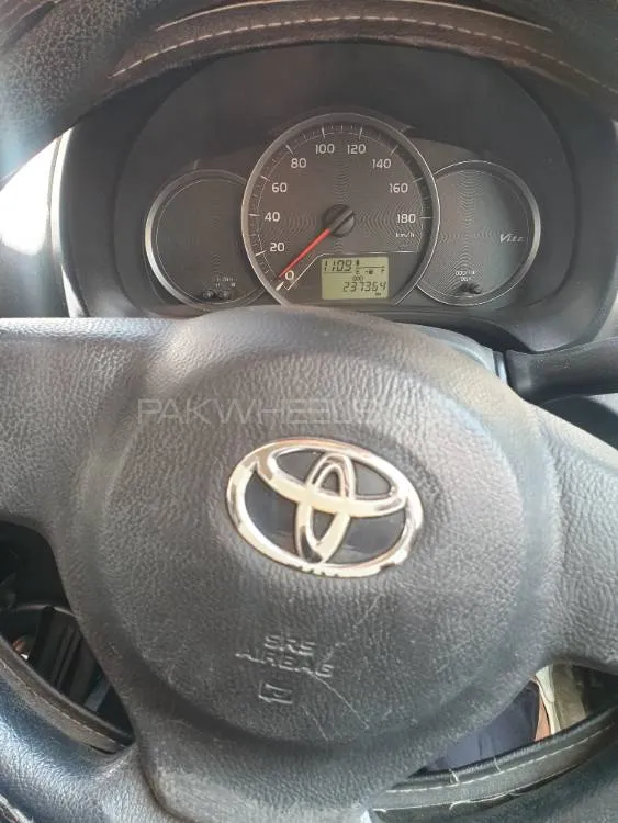Toyota Vitz 2013 for sale in Mandi bahauddin