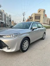 Toyota Corolla Axio Hybrid 1.5 2016 for Sale