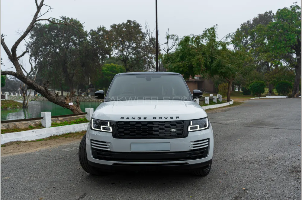 Range Rover Vogue 2019 for Sale in Gujranwala Image-1