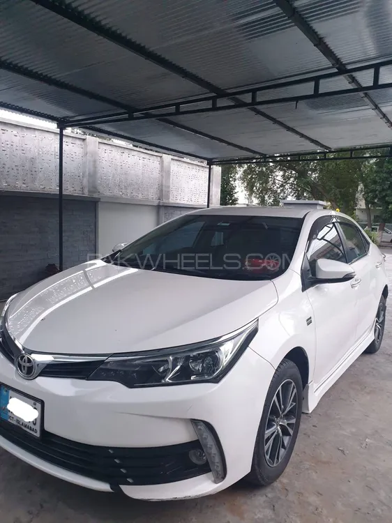 Toyota Corolla 2018 for Sale in Islamabad Image-1