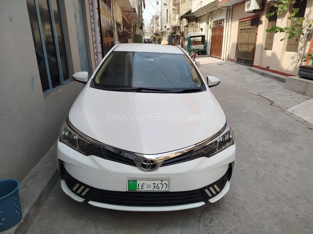 Toyota Corolla 2020 for Sale in Lahore Image-1