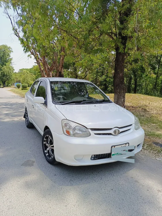 Toyota Platz 2003 for Sale in Islamabad Image-1