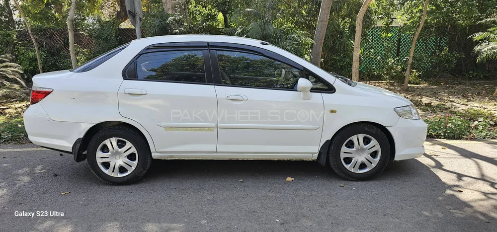 Honda City 2006 for Sale in Lahore Image-1