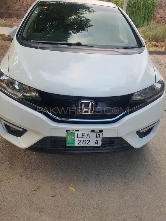 Honda Fit 2015 for Sale in Faisalabad Image-1