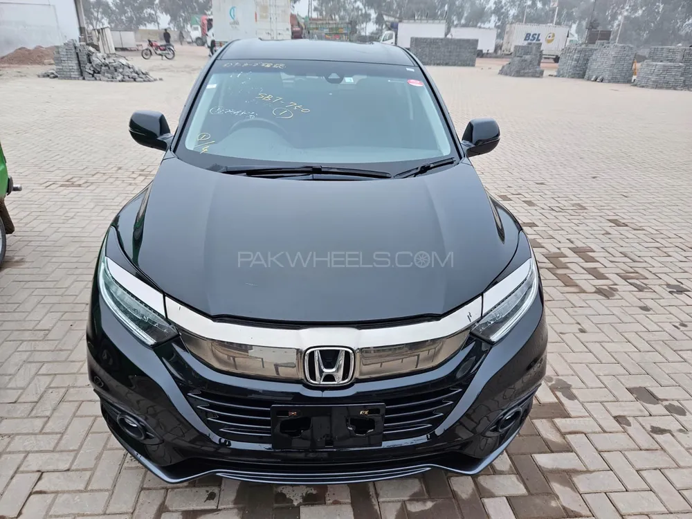 Honda Vezel 2018 for Sale in Sialkot Image-1