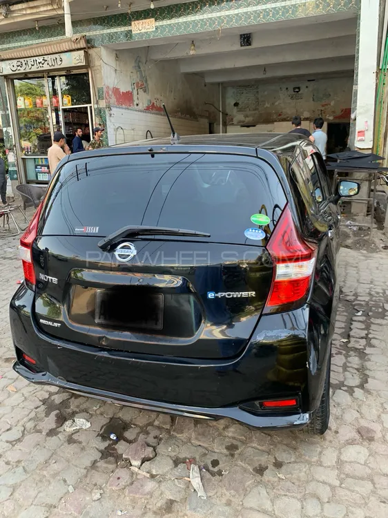 Nissan Note 2018 for Sale in Lahore Nissan Note 2018 for Sale in Lahore Image-5