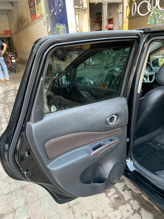 Nissan Note 2018 for Sale in Lahore Nissan Note 2018 for Sale in Lahore Image-9