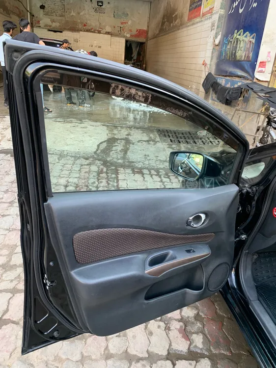 Nissan Note 2018 for Sale in Lahore Nissan Note 2018 for Sale in Lahore Image-11