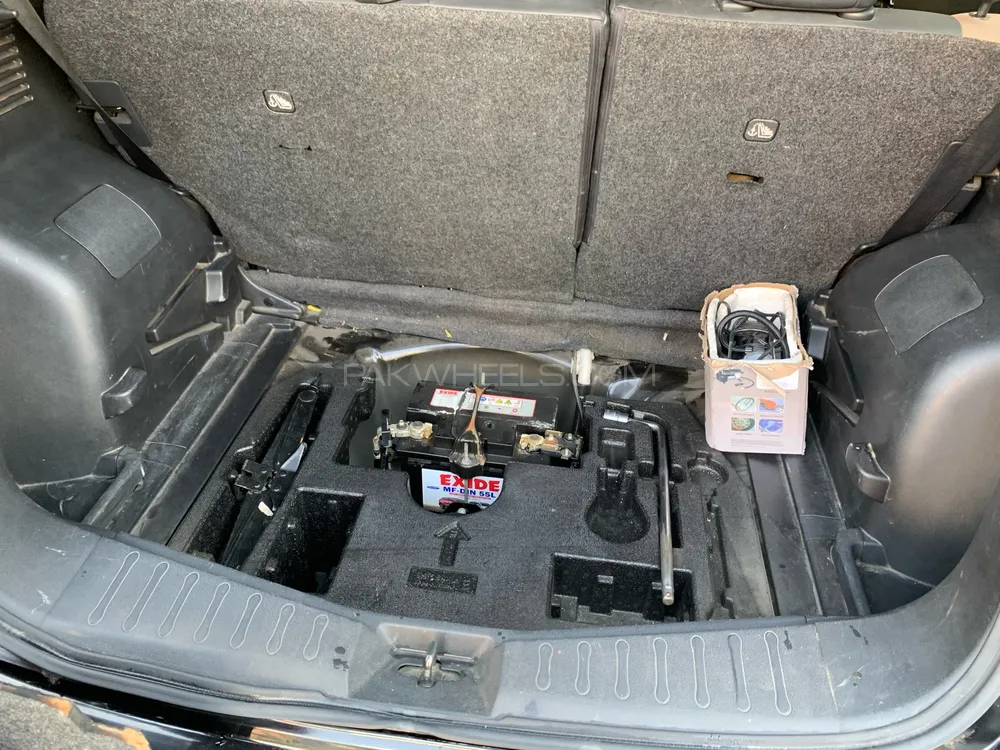 Nissan Note 2018 for Sale in Lahore Nissan Note 2018 for Sale in Lahore Image-8