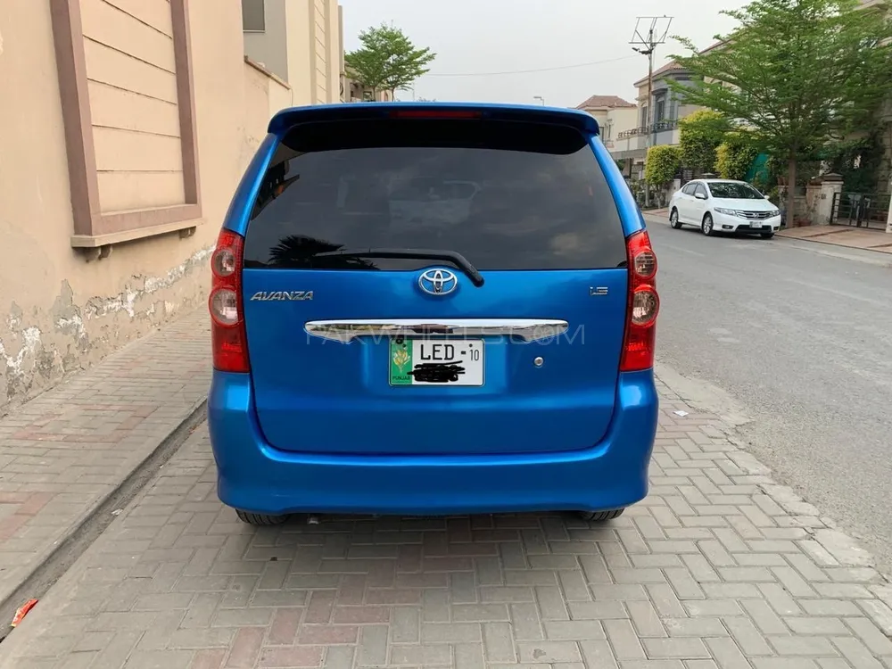 Toyota Avanza 2010 for Sale in Lahore Image-1