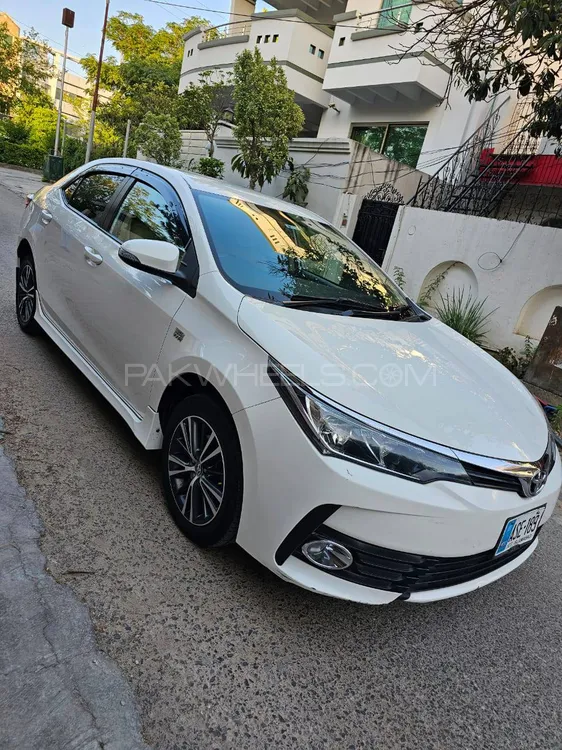 Toyota Corolla 2018 for Sale in Islamabad Image-1