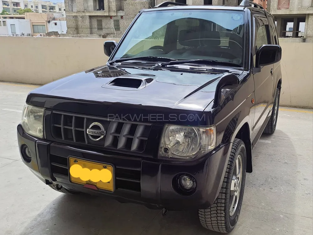 Nissan Kix 2017 for sale in Karachi