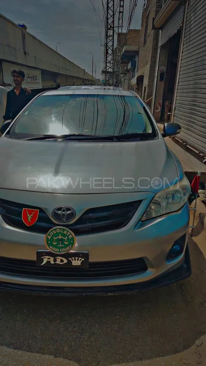 Toyota Corolla 2011 for Sale in Larkana Image-1