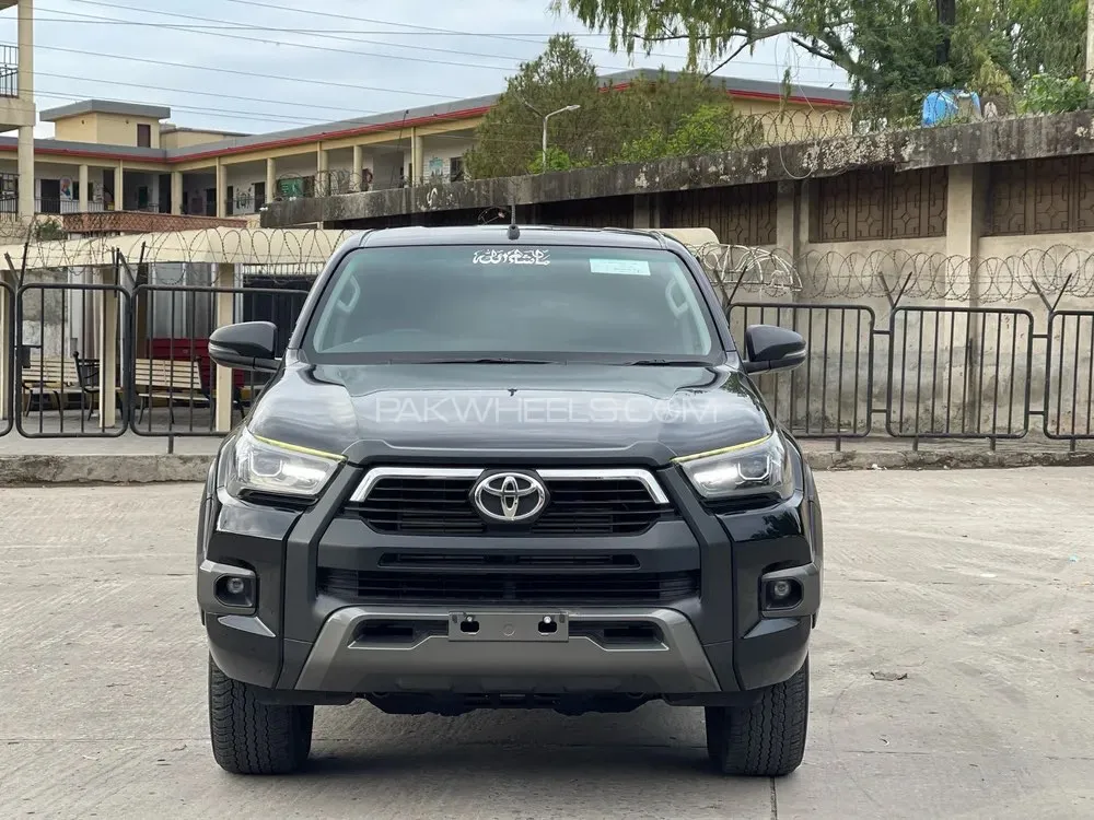 Toyota Hilux 2023 for Sale in Sahiwal Image-1