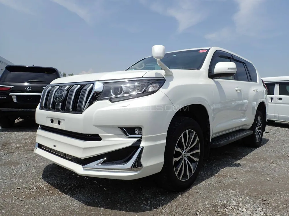 Toyota Prado 2018 for Sale in Karachi Image-1