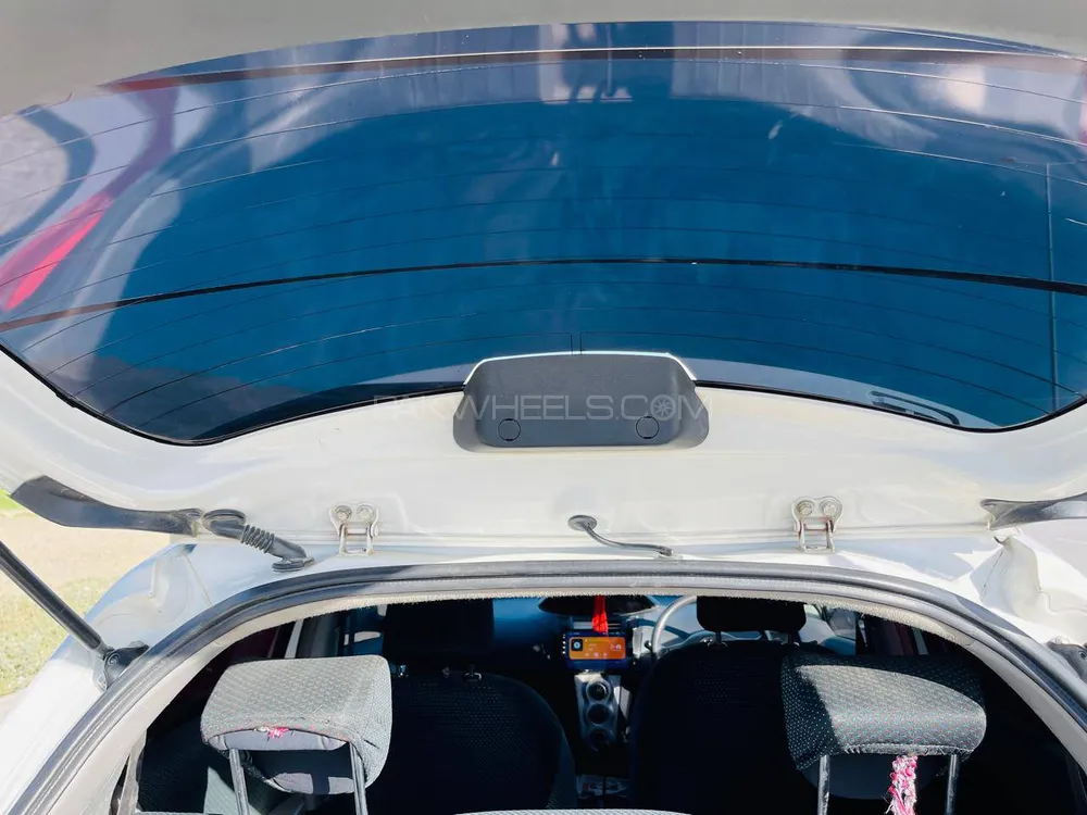 Toyota Vitz 2005 for Sale in Quetta Toyota Vitz 2005 for Sale in Quetta Image-8