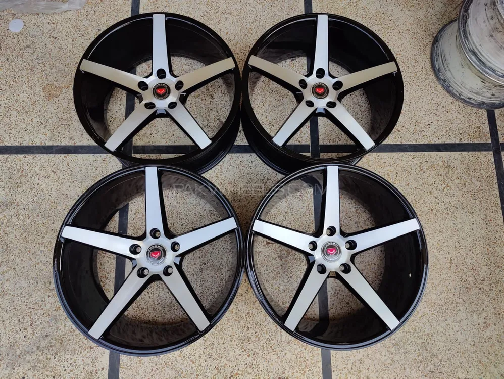 Buy Vossen Cv3 Concave 18 inch in Faisalabad | PakWheels