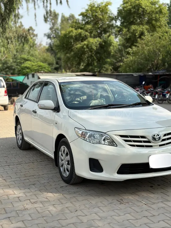 Toyota Corolla 2011 for sale in Jhelum
