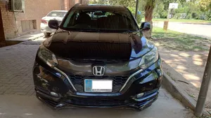 Honda Vezel Hybrid X L Package 2015 for Sale