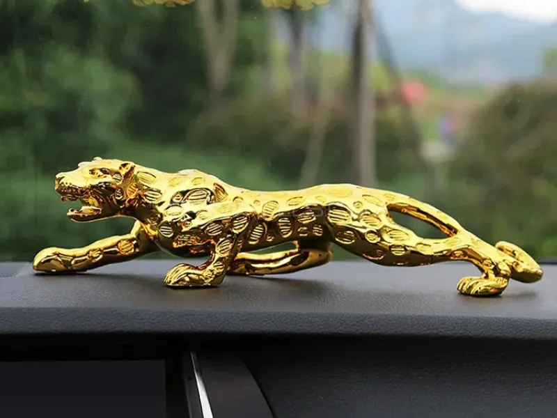 Car Ornaments Leopard Figurine Interior Dashboard Decoration 20cm - Golden Image-1