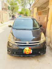 Toyota ISIS Platana 2007 for Sale