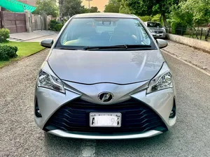 Toyota Vitz F Safety Edition III 2017 for Sale