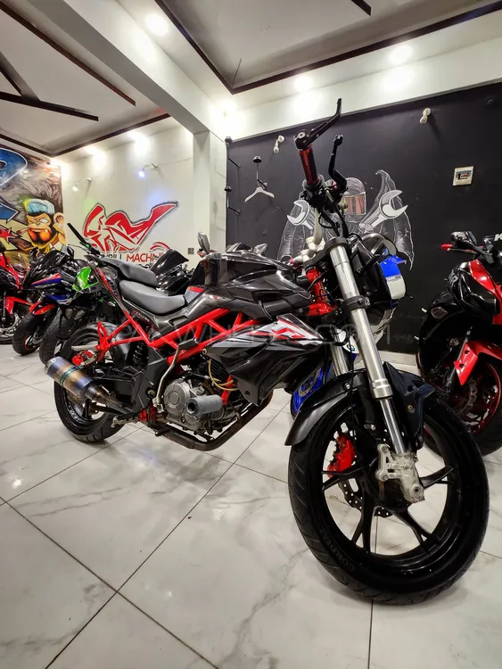 Used Benelli TNT 150i 2020 Bike for sale in Karachi - 560988 | PakWheels