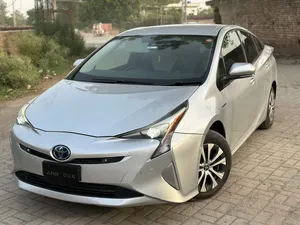 Toyota Prius A Premium 2016 for Sale