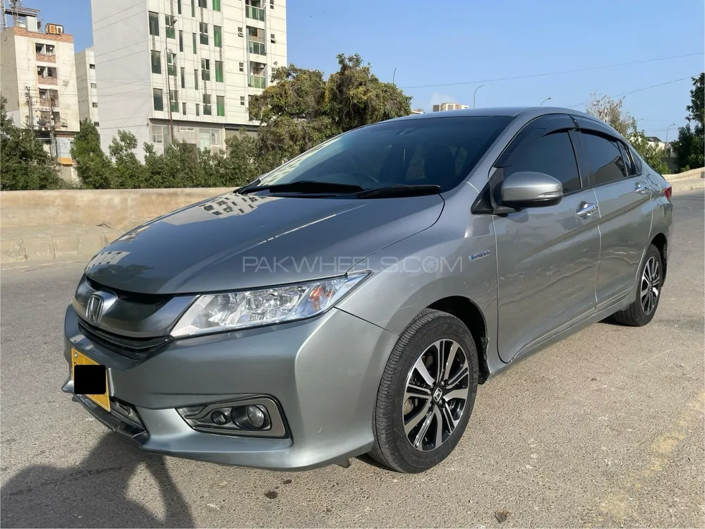 Honda Grace Hybrid 2015 for sale in Karachi