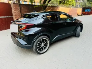Toyota C-HR S-LED 2024 for Sale