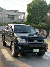 Toyota Hilux D-4D 2011 for Sale