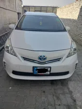 Toyota Prius Alpha 2011 for Sale