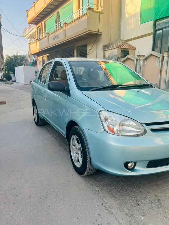 Toyota Platz 2004 for sale in Islamabad