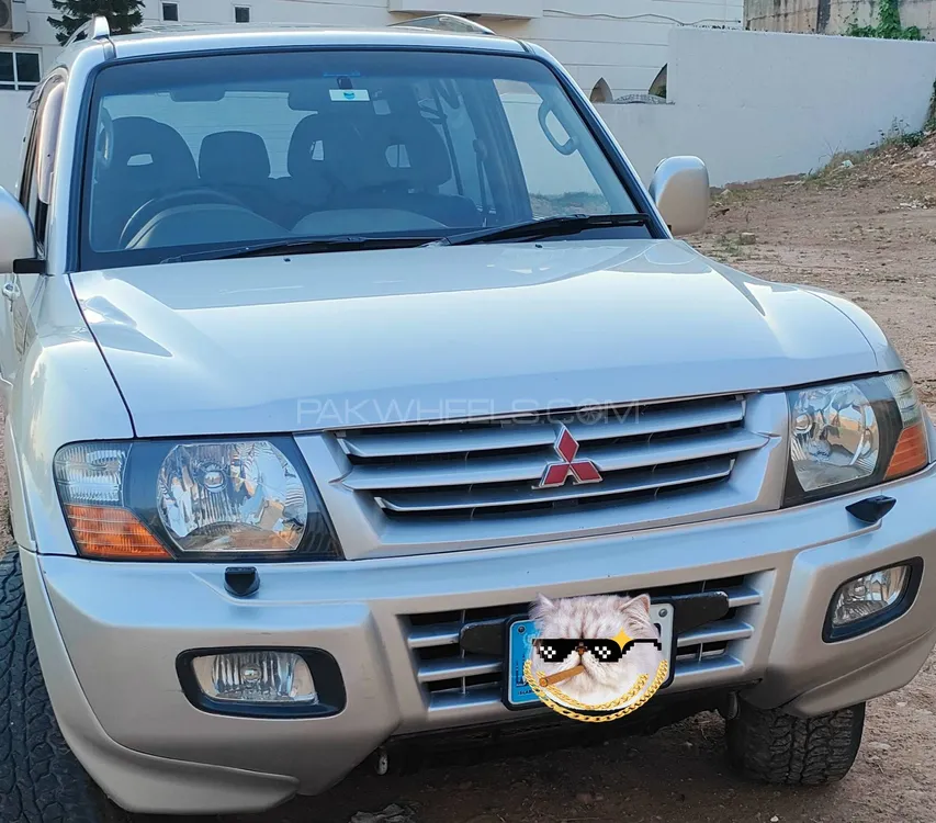 Mitsubishi Pajero 2004 for Sale in Islamabad Image-1