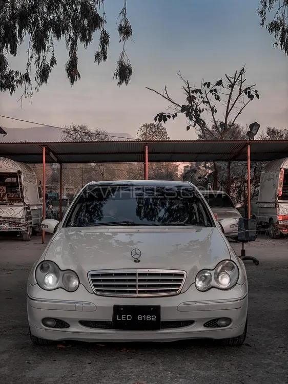 Mercedes Benz C Class 2005 for Sale in Peshawar Image-1