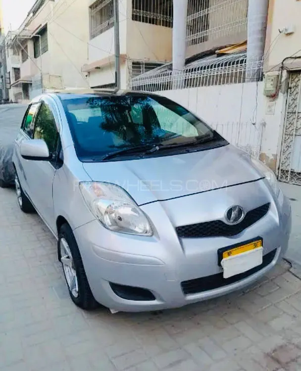 Toyota Vitz 2010 for sale in Multan