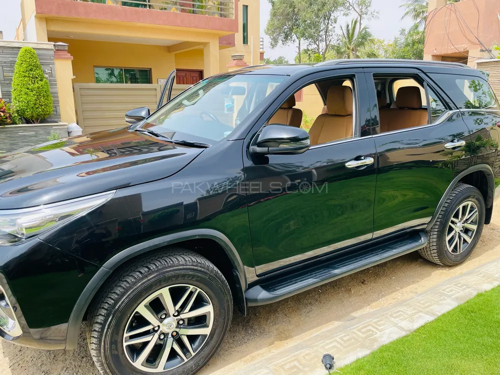 Toyota Fortuner 2020 for sale in Karachi