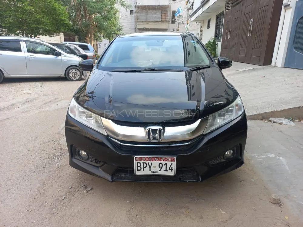 Honda Grace Hybrid 2015 for sale in Karachi