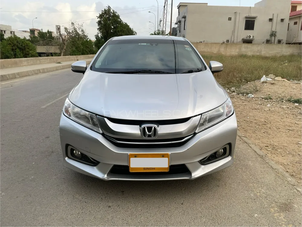 Honda Grace Hybrid 2015 for sale in Karachi