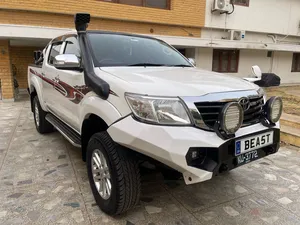 Toyota Hilux SR5 2013 for Sale