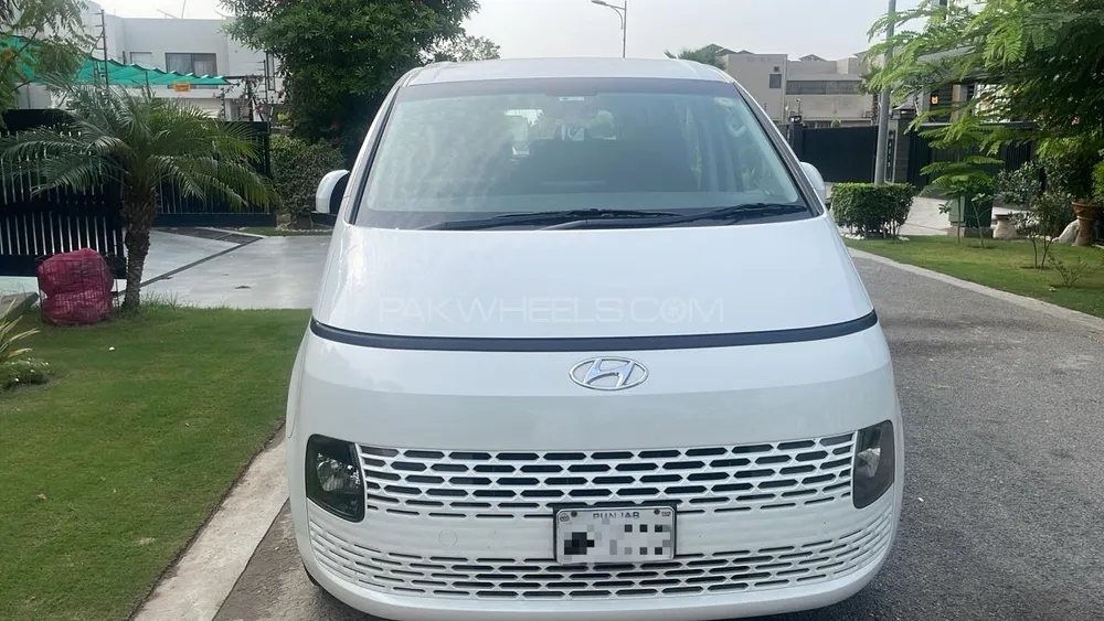 Hyundai Staria 2021 for Sale in Lahore Image-1