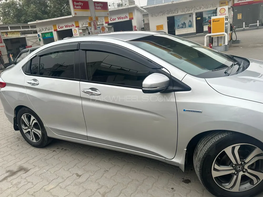 Honda Grace Hybrid 2015 for sale in Multan